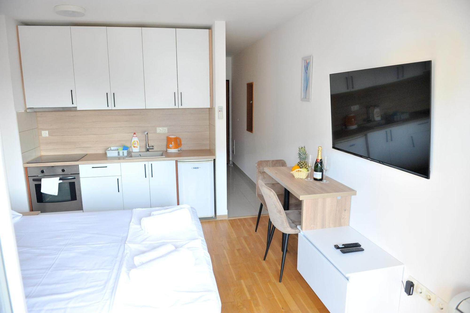Orca Apartments Мостар Экстерьер фото